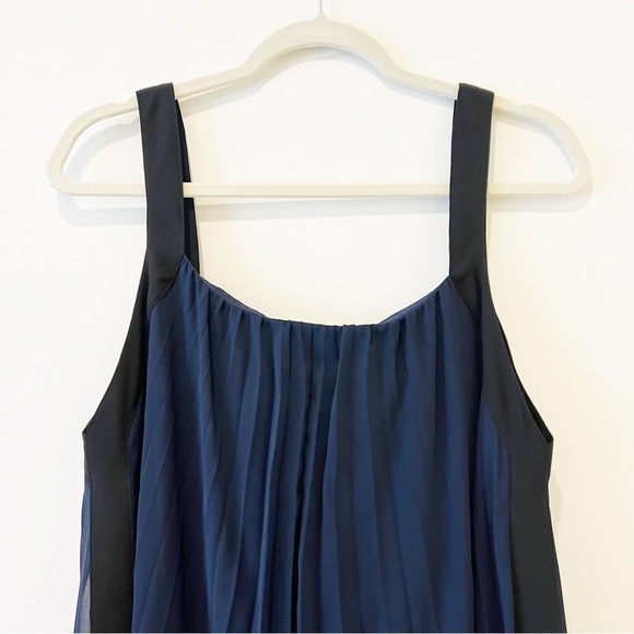 Club Monaco Pleated Jumpsuit Navy Blue Wide Leg Dress Playsuit Maxi Pant Size 12 - Picture 5 of 8